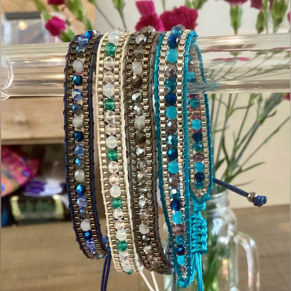 COPY - 🌸Set of 4 Hand Made Glass Bead Bracelets - Picture 2 of 5